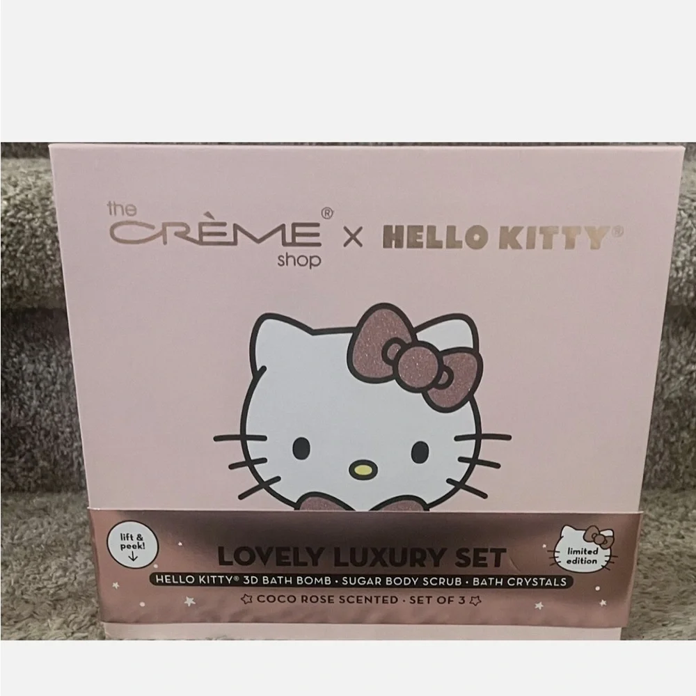New Hello kitty limited edition lovely luxury bath spa kit